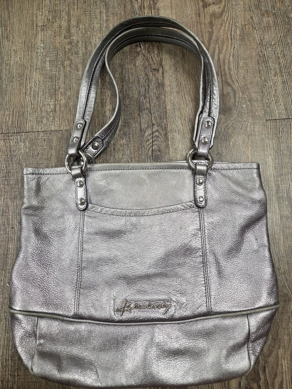 B. MAKOWSKI Shimmer 100% Leather Silver Metallic Handbag Purse Tote Shoulder Bag